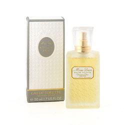 عطور الصيف 2013 ، عطور للصيف ، صور عطور صيفيه 2014 81882.png