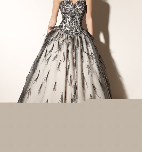 تشكيلة مميزة لفساتين الخطوبة 2014- فساتين خطوبة متميزة 2014 92348.png